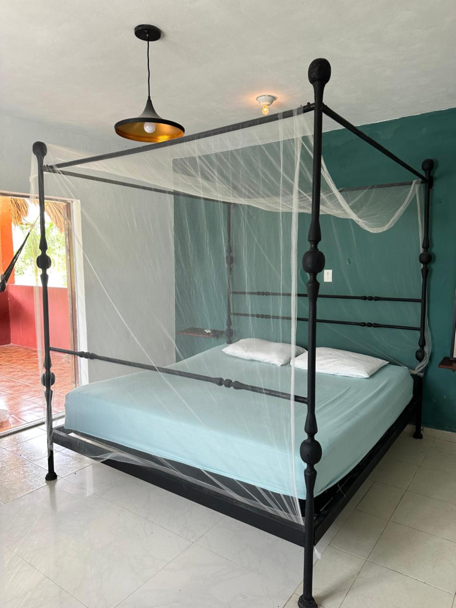 Black Jaguar Hostel باكالار المظهر الخارجي الصورة